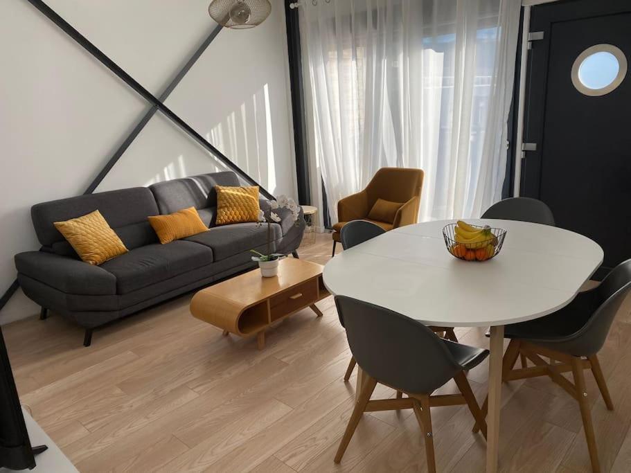 Apartamento Velaux Moderne Appart 4 Pers - Tout Equipe Avec Terrasse A 15 Min Plage Et Aeroport Exterior foto